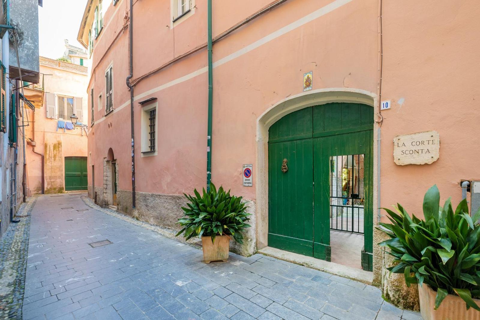 La Corte Sconta Finalborgo Finale Ligure Luaran gambar